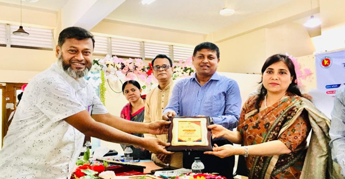 শ্রেষ্ঠ মৎস্যচাষী হিসেবে সম্মাননা পুরস্কার পেলেন সেলিম চেয়ারম্যান