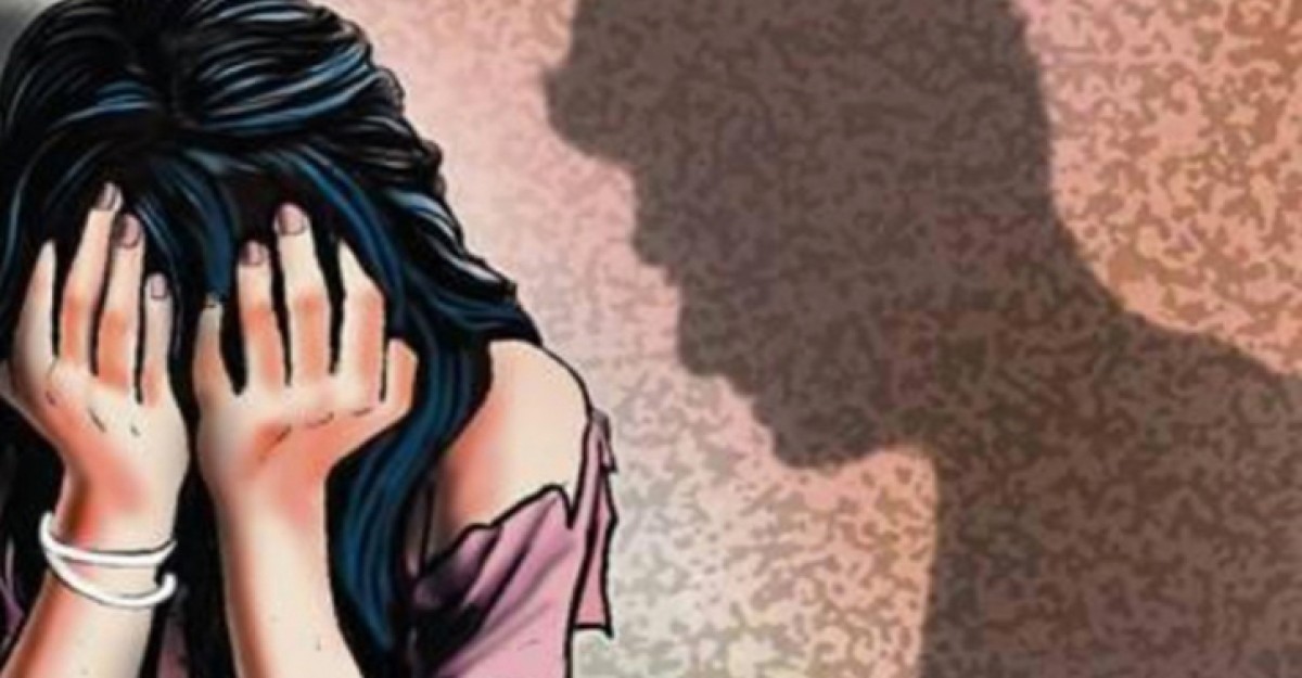 শরণখোলায় নাতনিকে ধর্ষণের অভিযোগে নানা গ্রেফতার