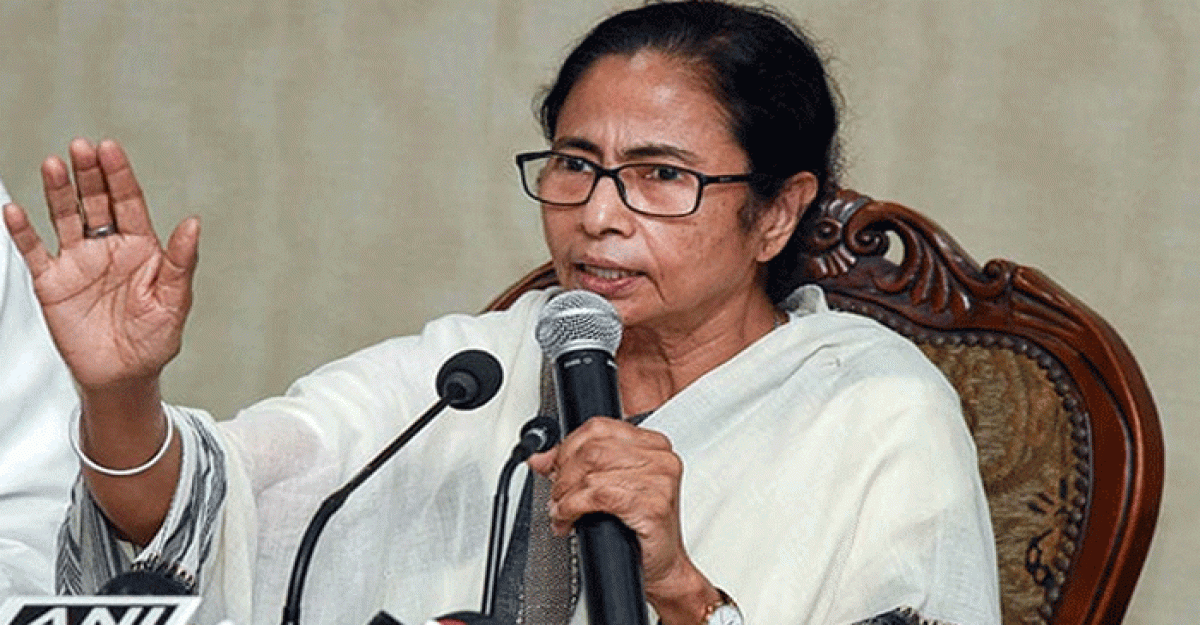 বাংলাদেশের কারণে পশ্চিমবঙ্গে ডেঙ্গু ছড়িয়ে পড়ছে: মমতা