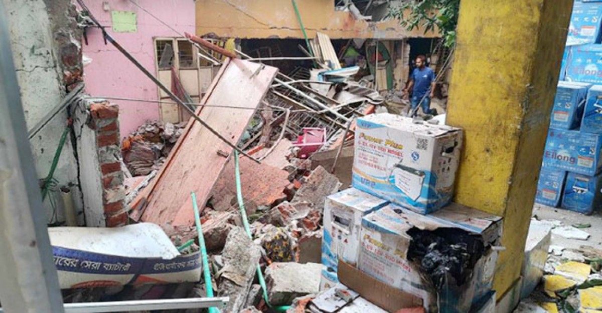 নারায়ণগঞ্জে অটোরিকশা তৈরির কারখানায় ভয়াবহ বিস্ফোরণ, দগ্ধ ১০