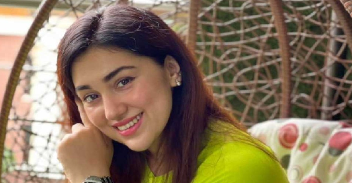 যুক্তরাষ্ট্র থেকে ফিরেই কলকাতায় আপু