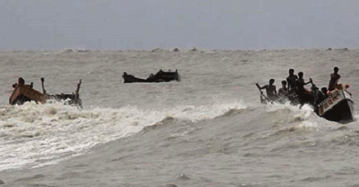 ভোলায় কয়েক ঘণ্টায় ডুবেছে ৭ ট্রলার, নিখোঁজ ৬