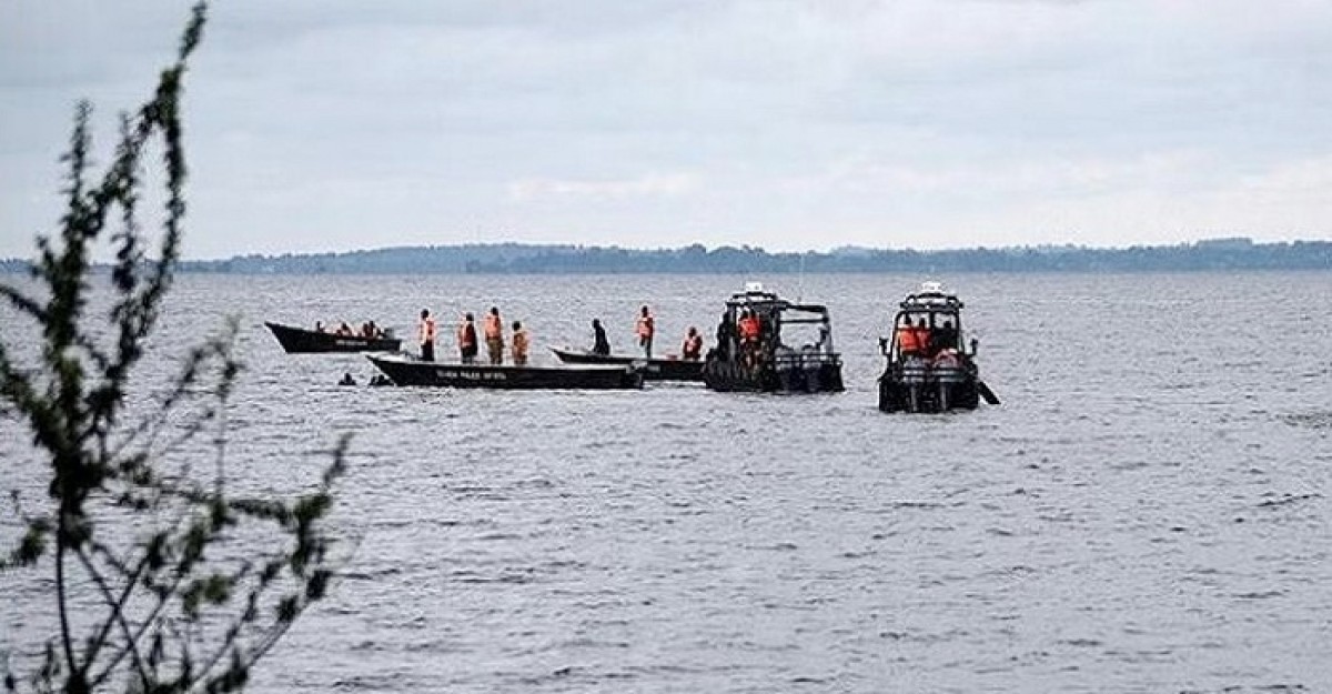 উগান্ডায় নৌকাডুবি, নিহত ২০