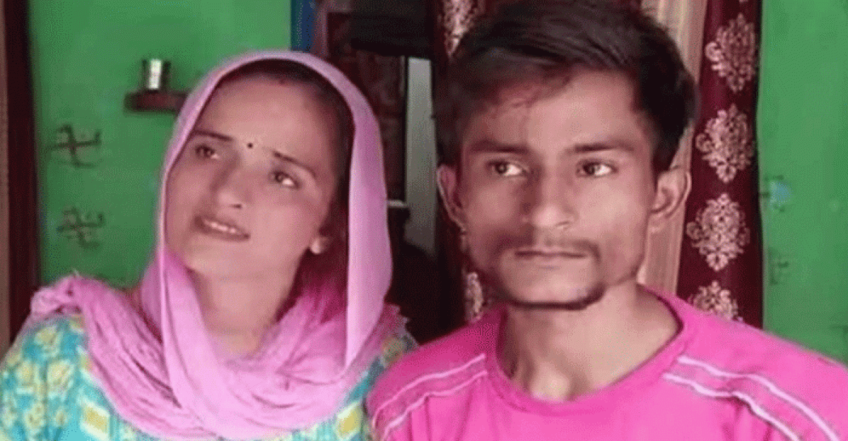পাকিস্তান থেকে ভারতে আসা সীমা সিনেমার পর্দায়!