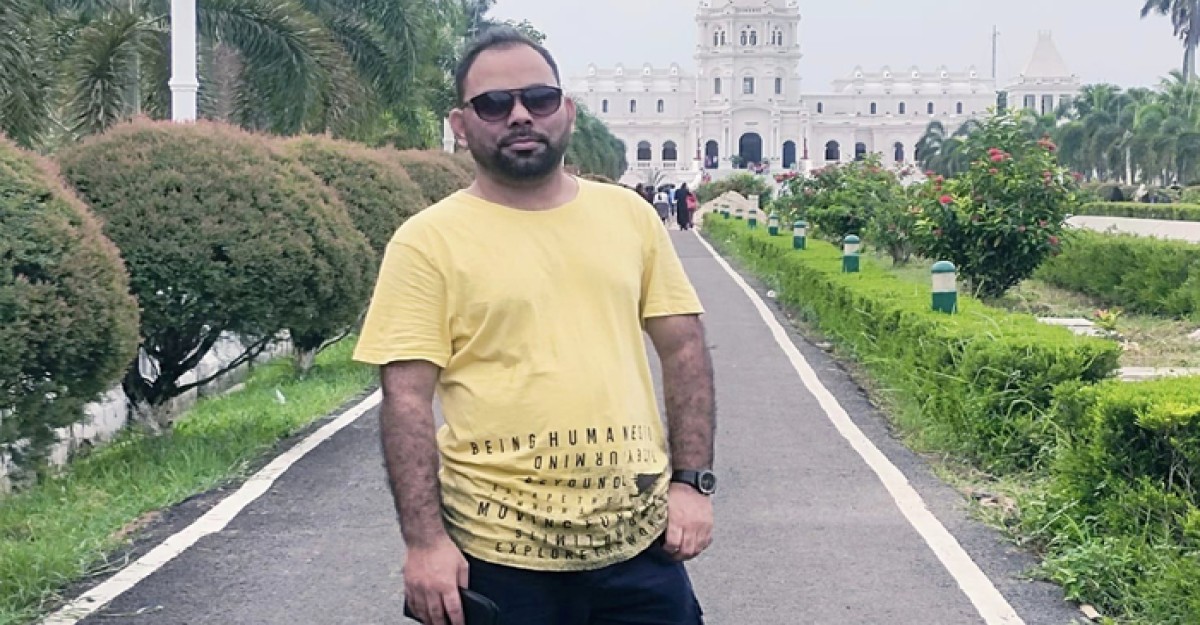 রিপন মাহমুদের গীতিকথায় ‘প্রবাসী এক ভাইয়ের কথা’