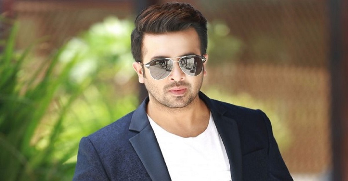 দেশে ফিরলেন শাকিব খান