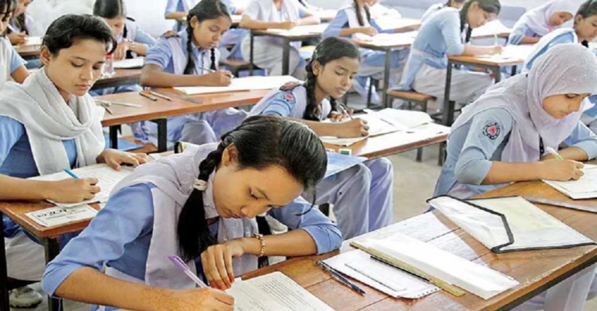 তিন বোর্ডের এইচএসসি পরীক্ষা পেছালো