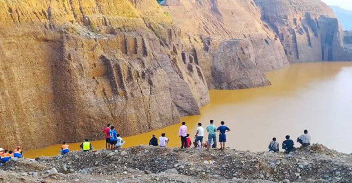 মিয়ানমারে পাথর খনিতে ধসে ২৫ মরদেহ উদ্ধার