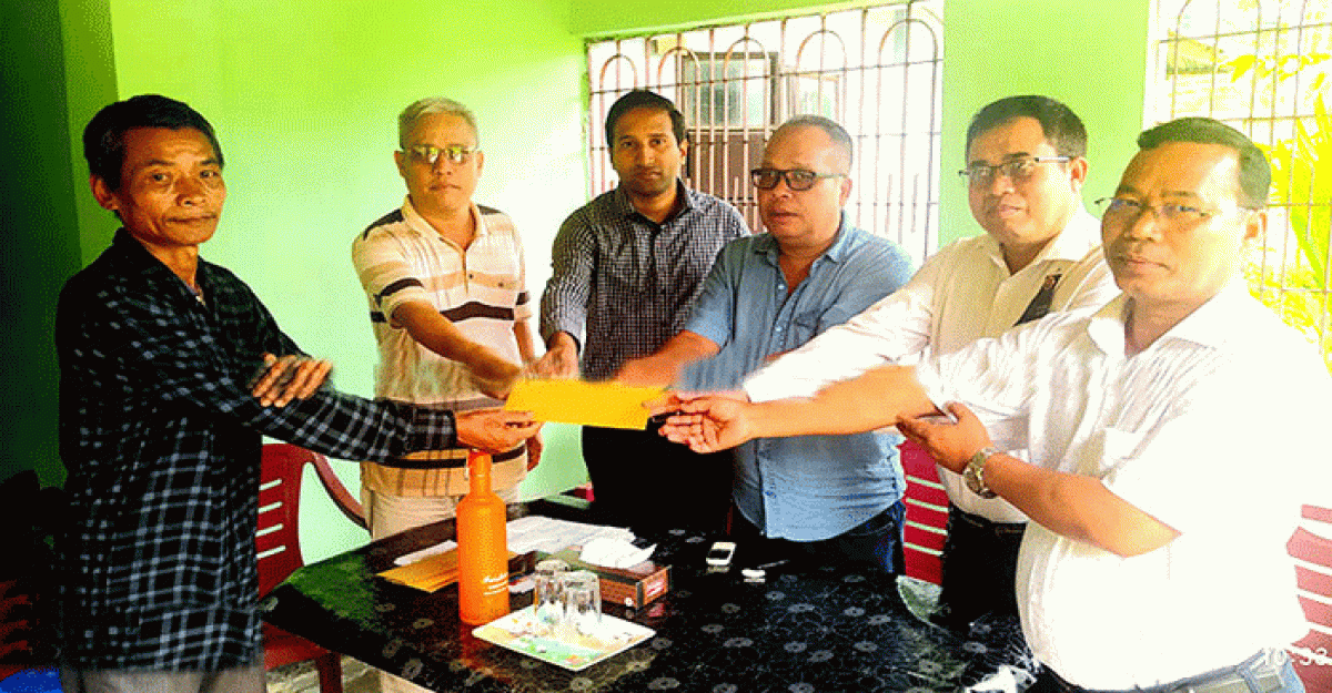 রাজস্থলীতে অগ্নিকাণ্ডে ক্ষতিগ্রস্ত পরিবারের মাঝে সহায়তা প্রদান