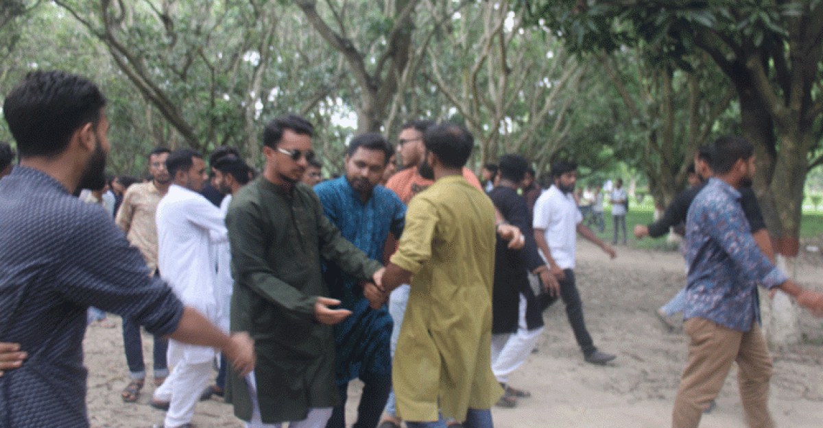শোকের মাসে তুচ্ছ ঘটনাকে কেন্দ্র করে ইবিতে ছাত্রলীগের দুই গ্রুপের সংঘর্ষ