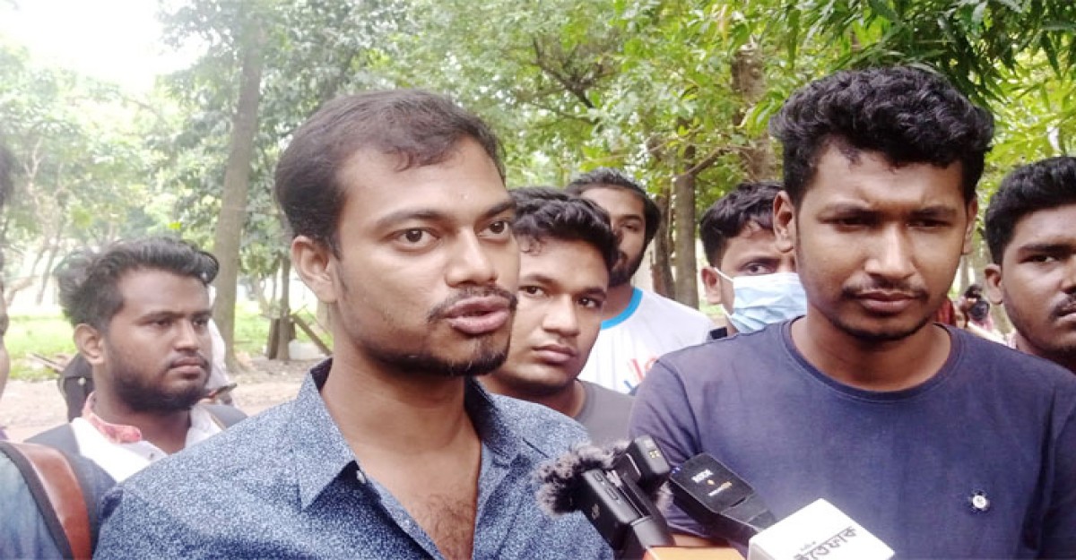 শিক্ষকদের আশ্বাস, ৭ কলেজের শিক্ষার্থীদের কর্মসূচি স্থগিত