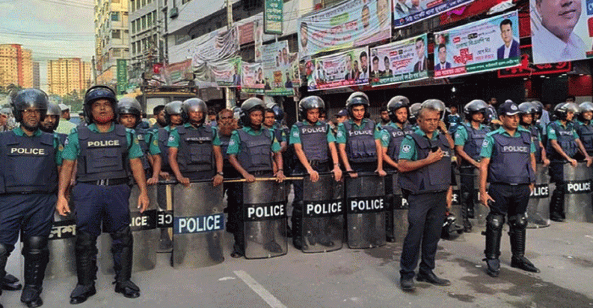 আ.লীগ ও বিএনপির পাল্টাপাল্টি কর্মসূচি, সতর্ক অবস্থানে পুলিশ