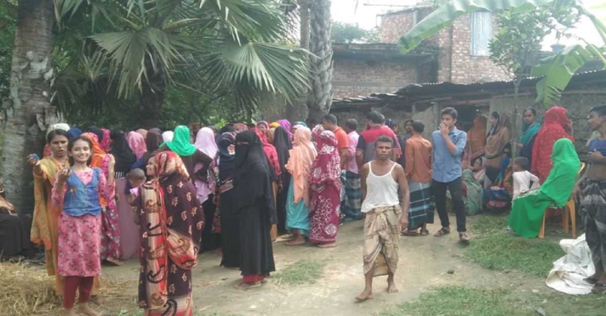 বিয়ের ৮ ঘন্টা পর সড়ক দুর্ঘটনায় স্বামীর মৃত্যু