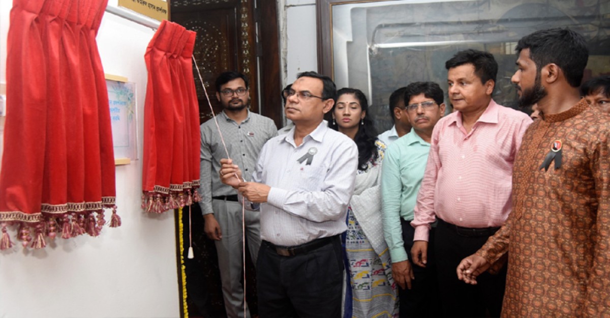বিসিক নকশা কেন্দ্রে মাসব্যাপী মৃৎশিল্প প্রদর্শনীর উদ্বোধন