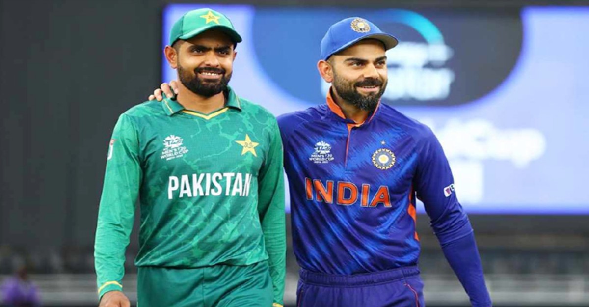 বিরাট কোহলিকে নিয়ে যা বললেন বাবর