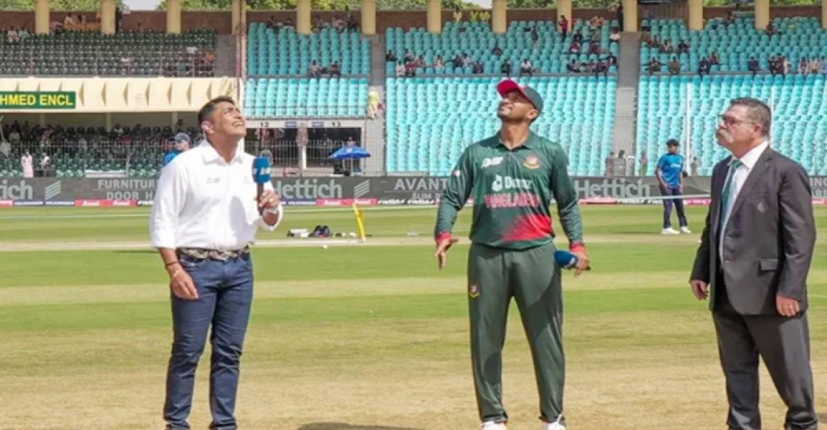 পাকিস্তানের বিপক্ষে টসে জিতে ব্যাটিংয়ে বাংলাদেশ