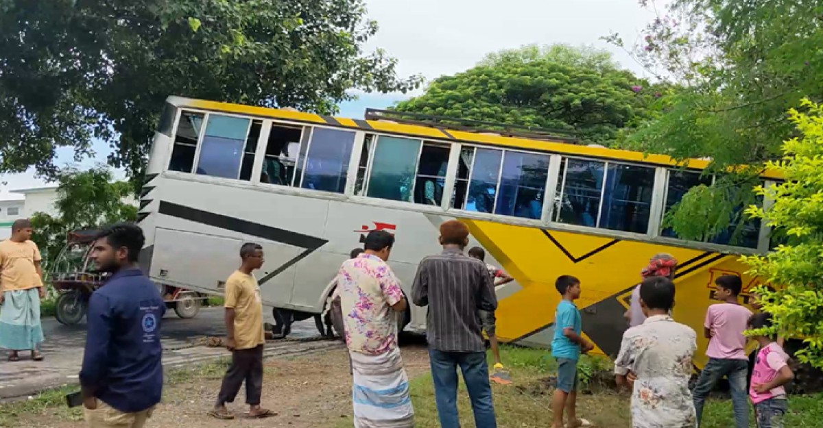 পাবনায় বাস-অটোরিকশা সংঘর্ষে বিশ্ববিদ্যালয় শিক্ষার্থীসহ নিহত ২