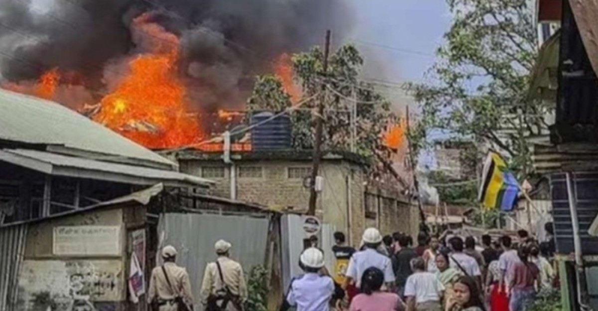 আবারও উত্তপ্ত মণিপুর, স্থানীয় ও নিরাপত্তারক্ষীদের সংঘর্ষে নিহত ২