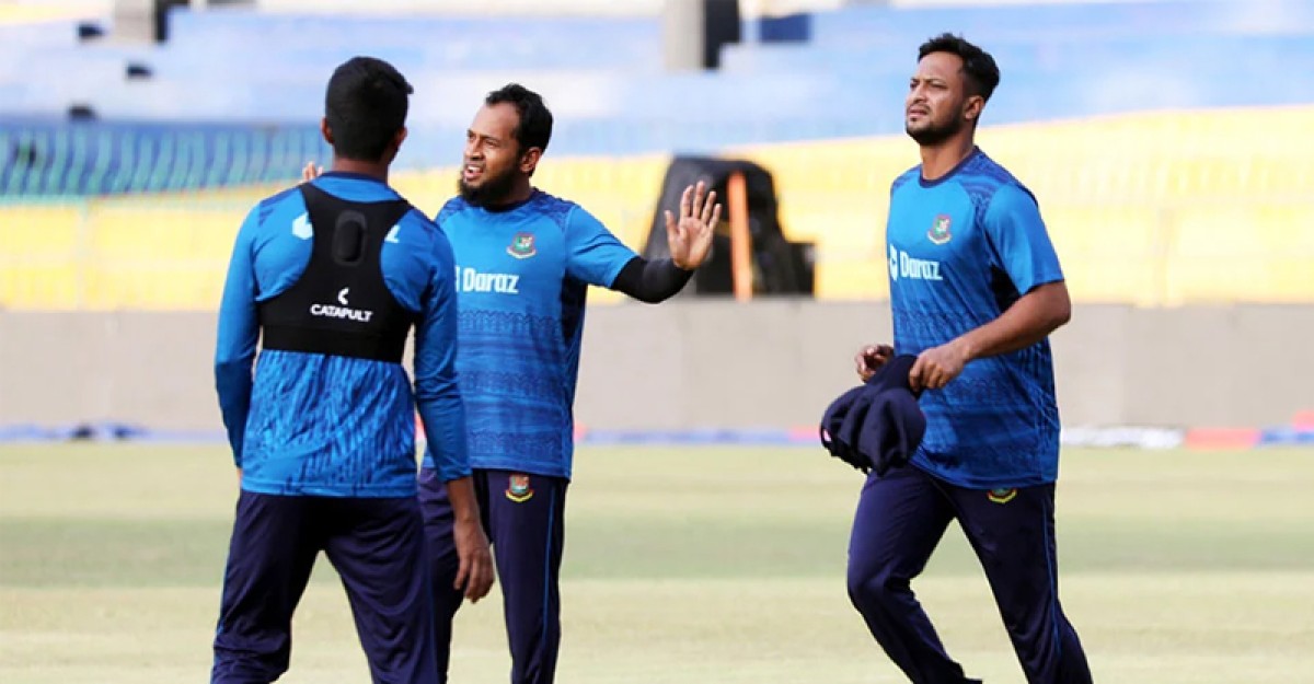 ক্রিকেটাররা হতাশ নয়, তাদের সমর্থন দেওয়া উচি: জালাল ইউনুস