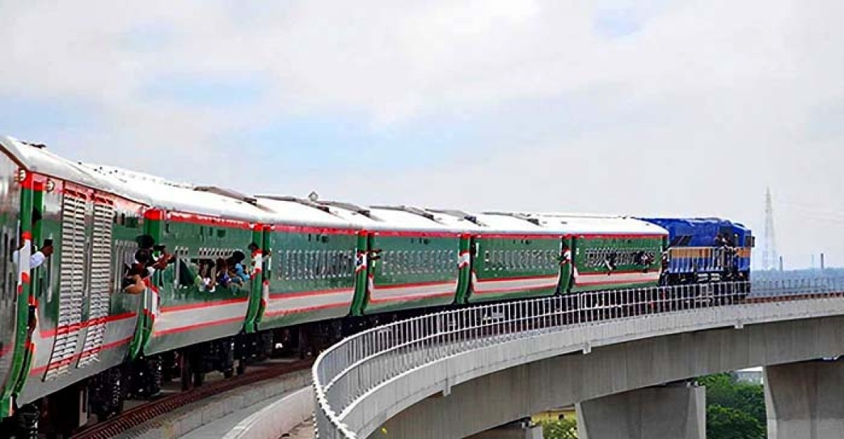 ভাঙ্গা-মাওয়া রেলপথে ঘণ্টায় ১২০ কিমি বেগে ছুটল ট্রেন