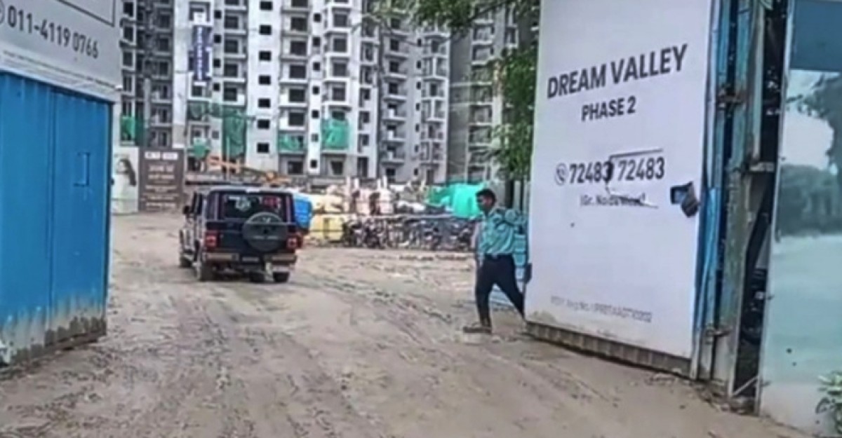 ভারতে লিফট ভেঙে নিহত ৪