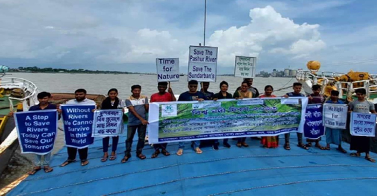 সুন্দরবনের প্রাণ পশুর নদসহ উপকূলের নদ-নদী দখল ও দূষণে আক্রান্ত