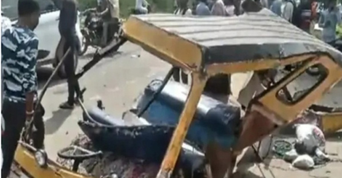 ভারতের সড়ক দুর্ঘটনায় নিহত ৫
