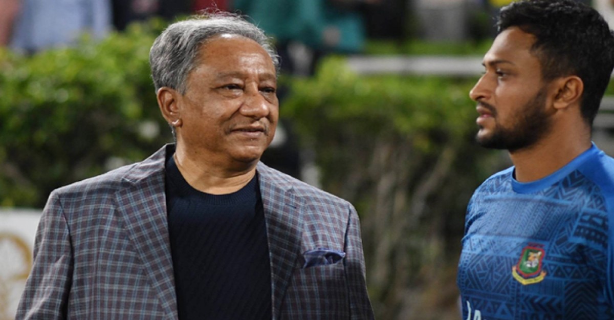 মধ্যরাতে পাপনের বাসায় বৈঠকে সাকিব-হাথুরু