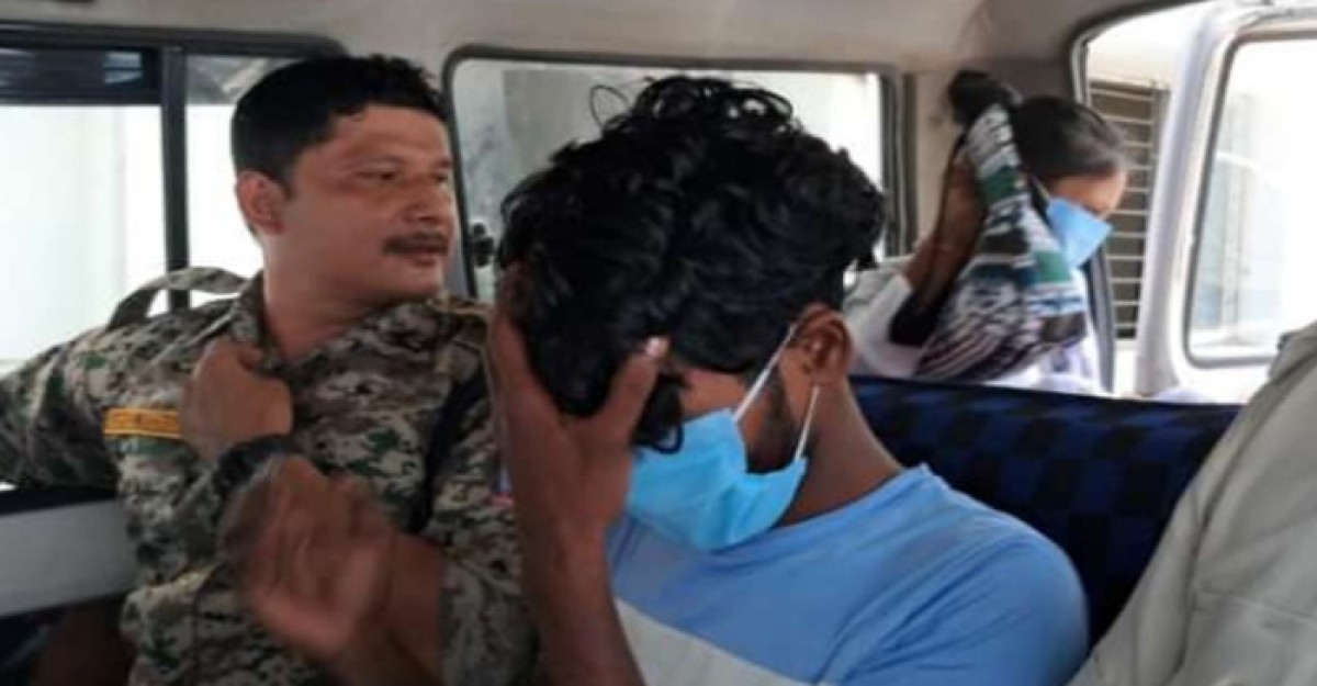 অন্তঃসত্ত্বা প্রেমিকাকে বিয়ে না করায় প্রেমিক গ্রেফতার