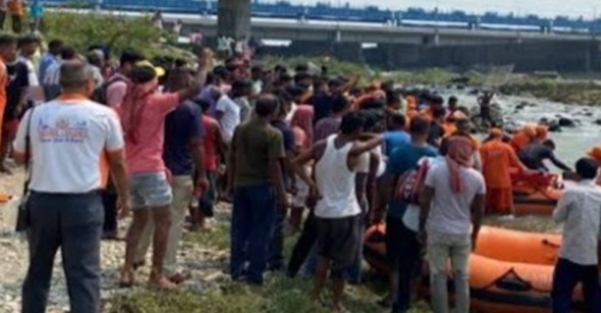 ভারতের বিহারে ২৪ ঘন্টায়, পানিতে ডুবে ২২ জনের মৃত্যু