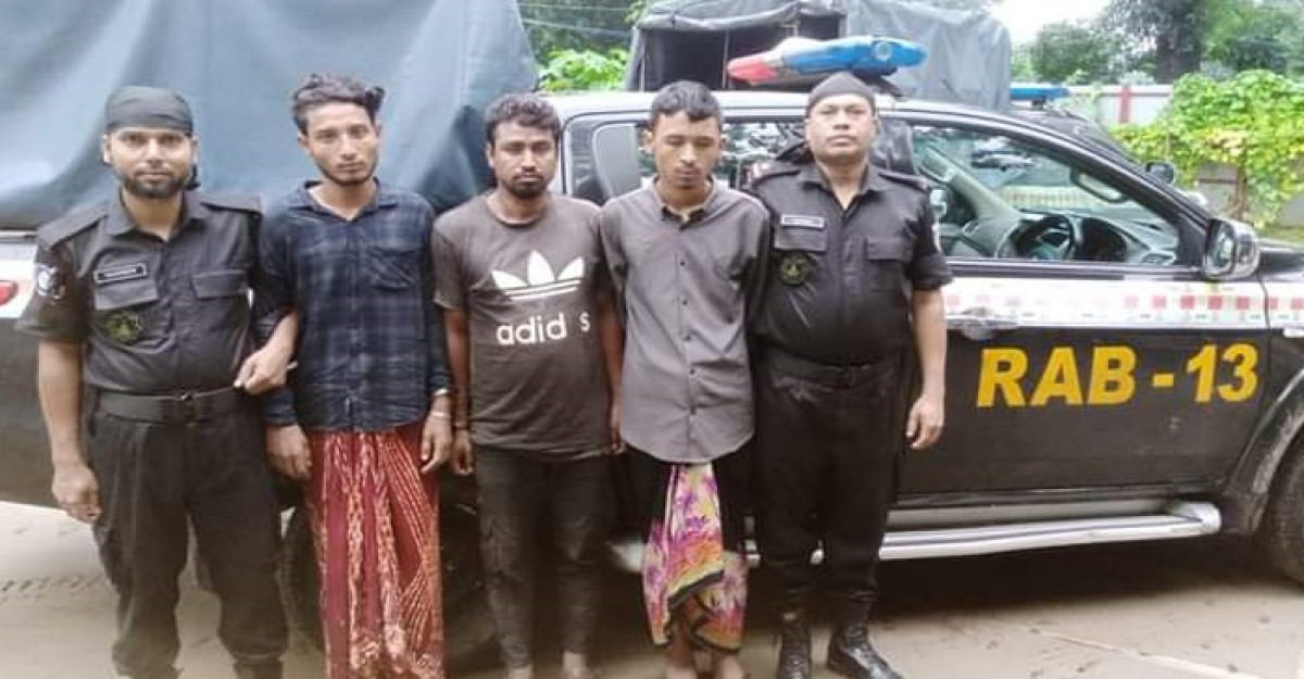 গোবিন্দগঞ্জে ফেনসিডিল-গাঁজাসহ ট্রাক জব্দ, গ্রেফতার ৩