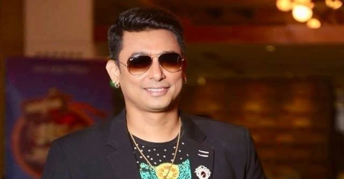 ছেলেরাও ইনবক্সে বাজে মেসেজ দেয়: জায়েদ খান