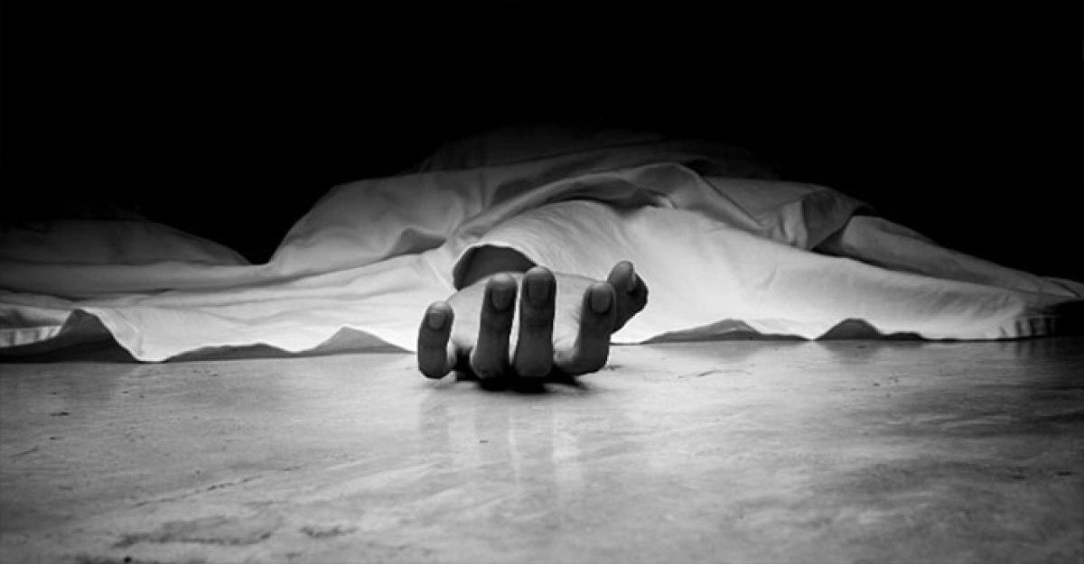 নিজ ঘর থেকে মাসহ-দুই ছেলের মরদেহ উদ্ধার