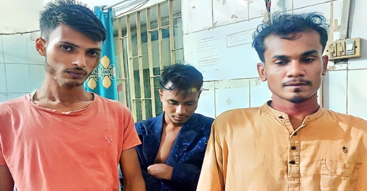 পুলিশ পরিচয়ে টাকা দাবি: আটক ৩