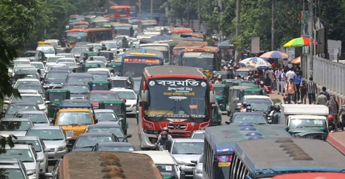 রাজধানীতে দুই দলের সমাবেশ ঘিরে তীব্র যানজট