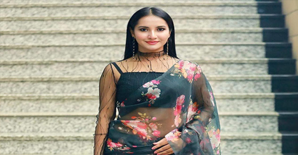 প্রেমের গুঞ্জন নিয়ে যা বললেন ফারিন