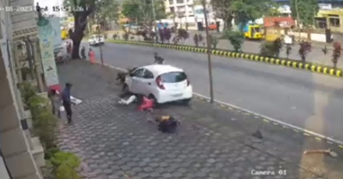 ম্যাঙ্গালুরুতে সড়ক দুর্ঘটনায় নিহত ১