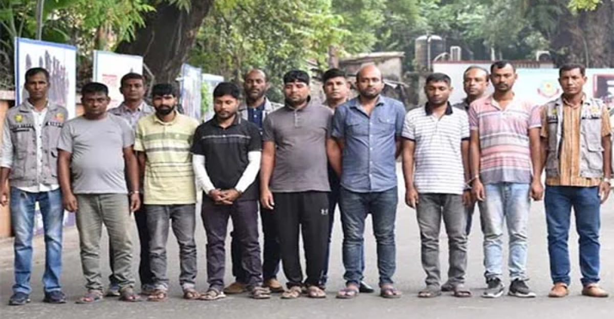 রাজধানীর এলিভেটেড এক্সপ্রেসওয়েতে ৪৮ লাখ টাকা ডাকাতি