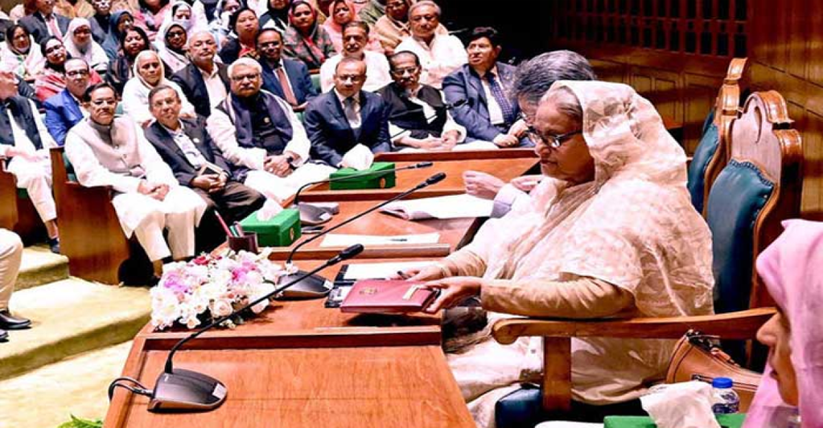 দল থেকে কারা মনোনয়ন পাচ্ছেন, জানালেন শেখ হাসিনা