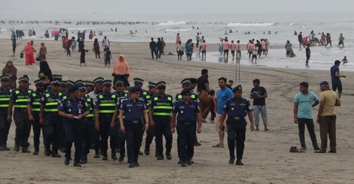 কক্সবাজার সৈকতে দেশের সর্ববৃহৎ প্রতিমা বিসর্জনের প্রস্তুতি