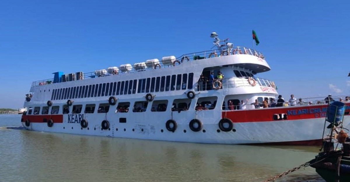 প্রশাসনের নিদের্শনার পরও সেন্টমার্টিন ছাড়লেন না ২৫০ পর্যটক