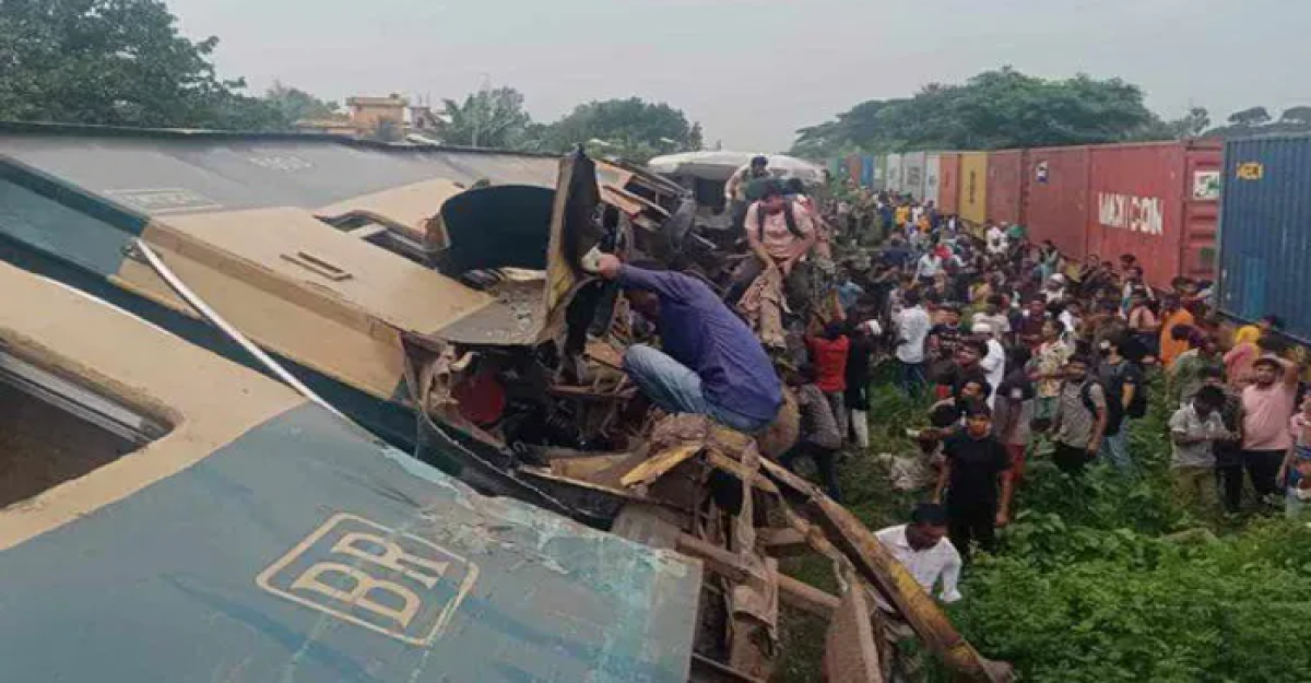 ভৈরবে ট্রেন দুর্ঘটনায় ১৬ জনের মরদেহ উদ্ধার