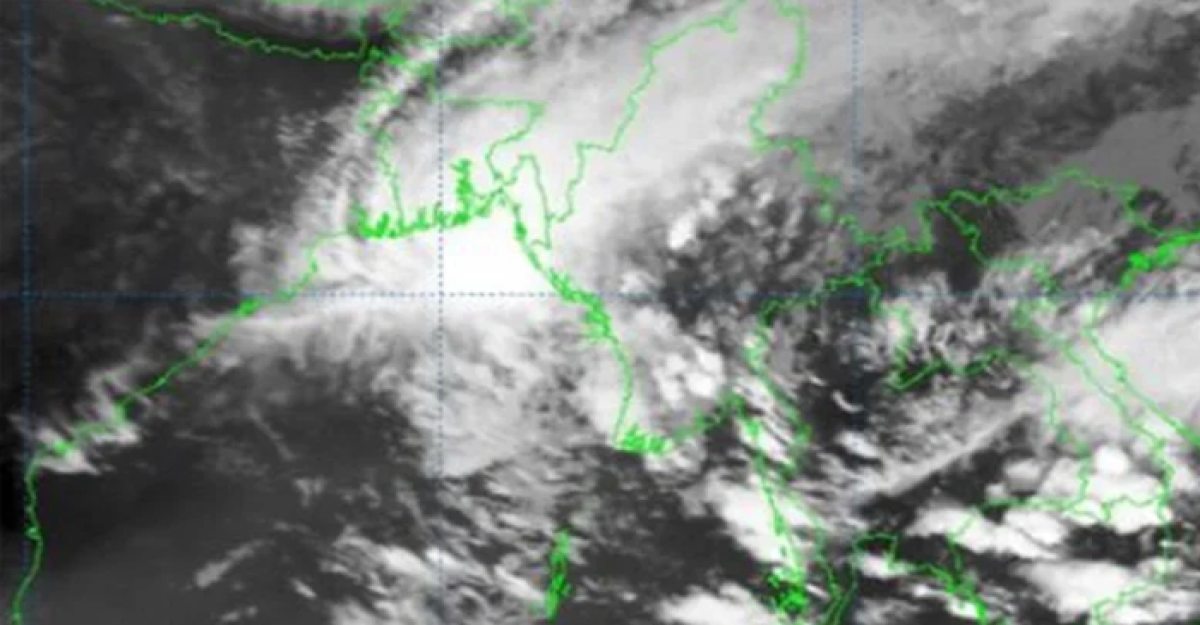 উপকূল অতিক্রম শুরু করেছে ঘূর্ণিঝড় হামুন