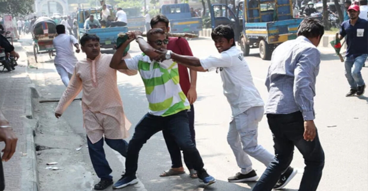 কাকরাইলে বিএনপি-আ. লীগের সংঘর্ষ