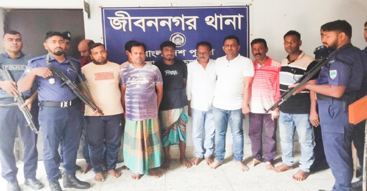 জীবননগরে পৌর কৃষকদলের সভাপতিসহ বিএনপি-জামায়াতের ৯ নেতাকর্মী গ্রেফতার