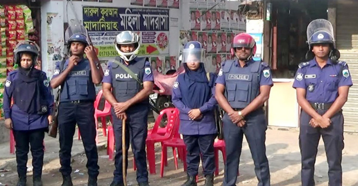 নওগাঁয় হরতালের প্রভাব নেই, মোড়ে-মোড়ে সতর্ক পুলিশ