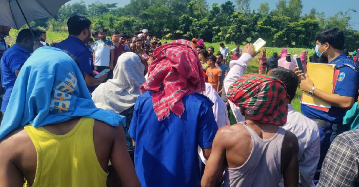 লক্ষ্মীপুরে ফসলি জমি থেকে গৃহবধূর লাশ উদ্ধার