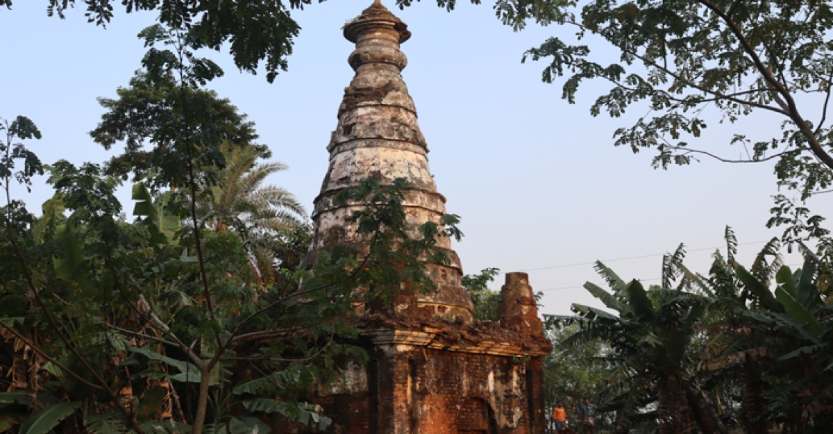 ২৫০ বছরের পুরনো জরাজীর্ণ বৌদ্ধ জাদি