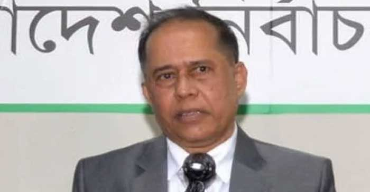 আমরা সবার সঙ্গে মতবিনিময় করতে চাই: সিইসি