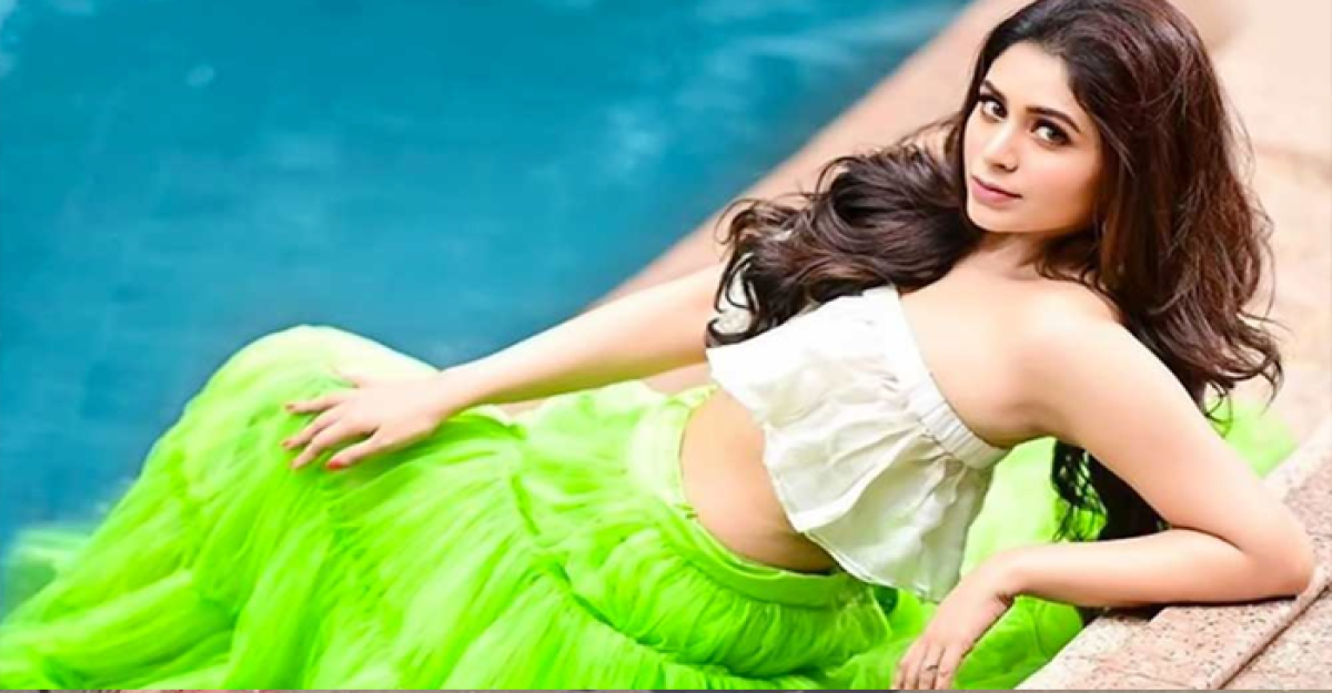 প্রাক্তন প্রেমিকদের নিয়ে মুখ খুললেন ঋতাভরী